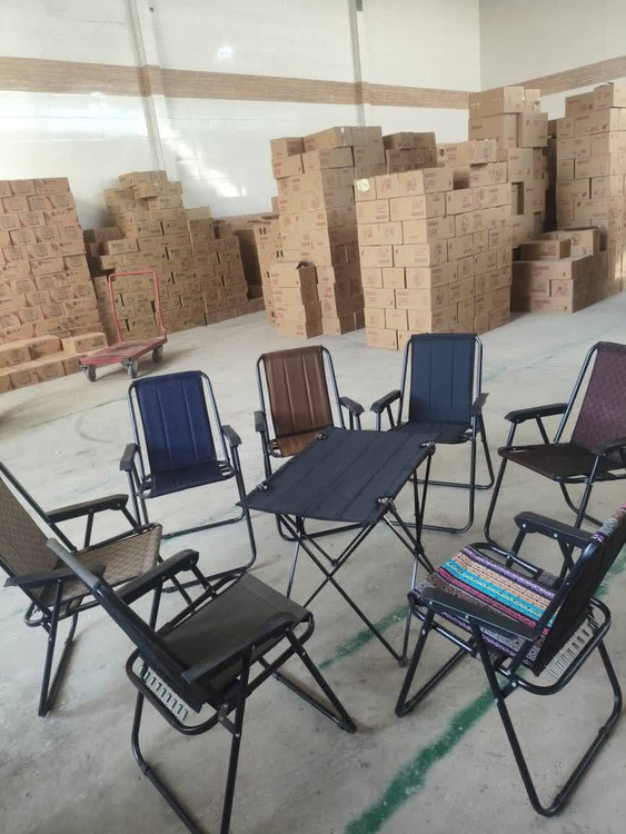 ست 2 عددی صندلی ۹ فنره تاشو به همراه میز برزنتی تاشو