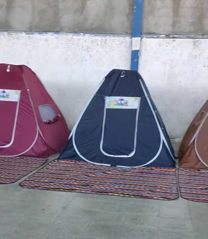 چادر مسافرتی ضد آب 6 نفره جنس برنو برزنتی ( با پنجره طرح ایتالیایی )